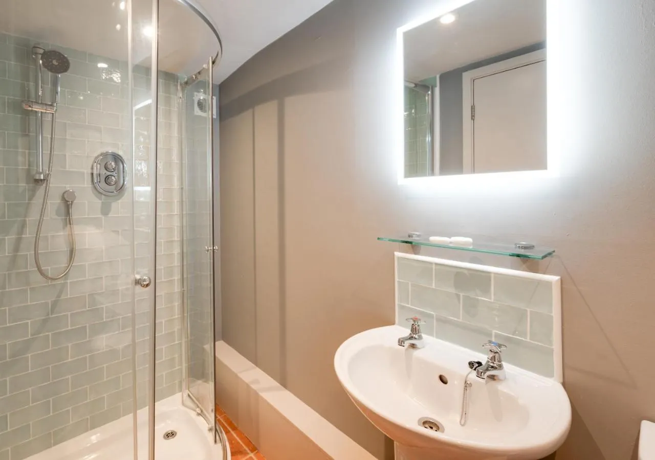 Leading Lights Apartment Whitby